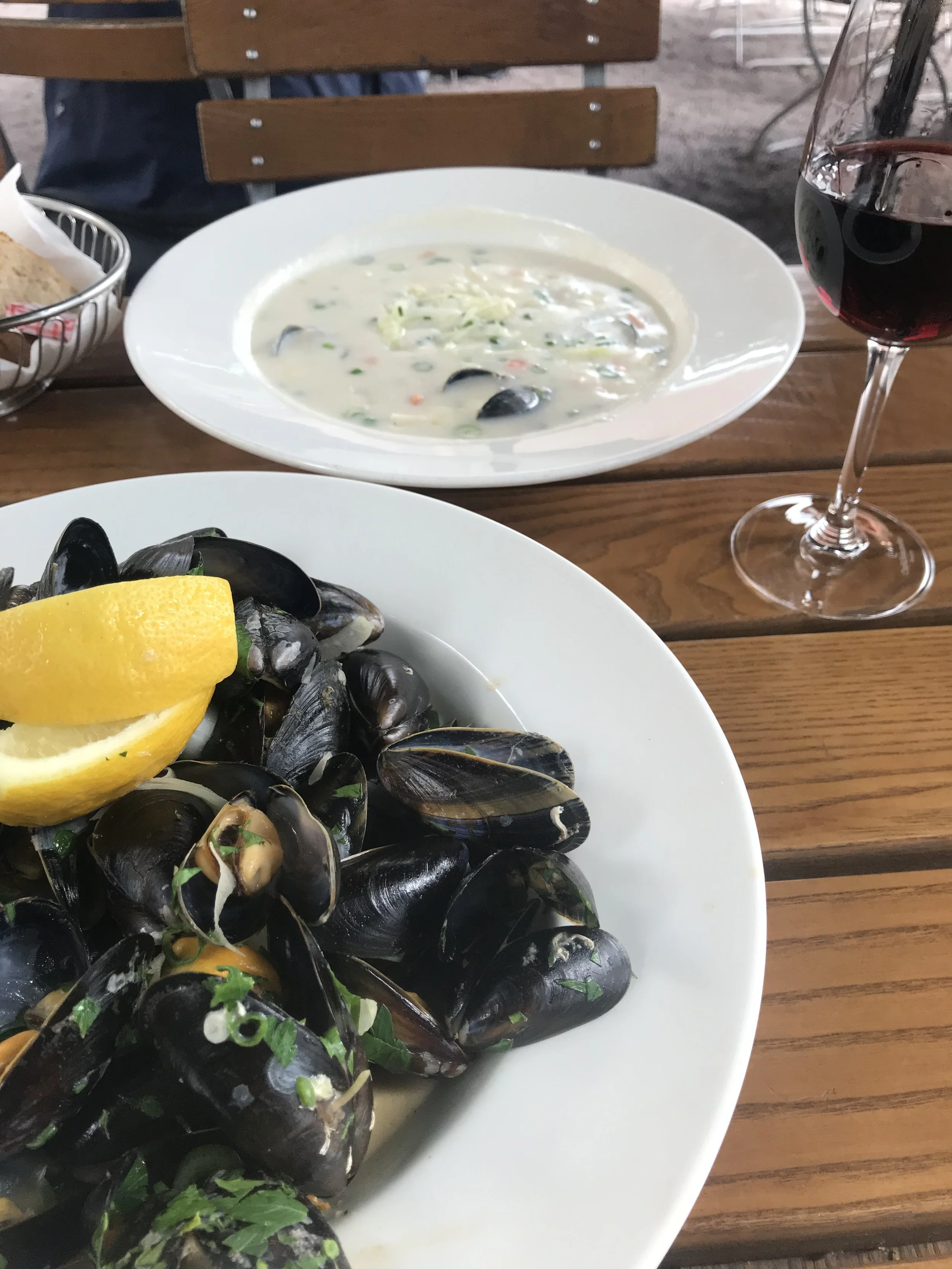 Enjoying a delicious meal in Oslo: between the 5 of us, we shared the mussels, the fish soup and a platter of cured meats and cheese (and a glass of wine and beer for Jason and I) for around US$150. It was totally worth it!!!