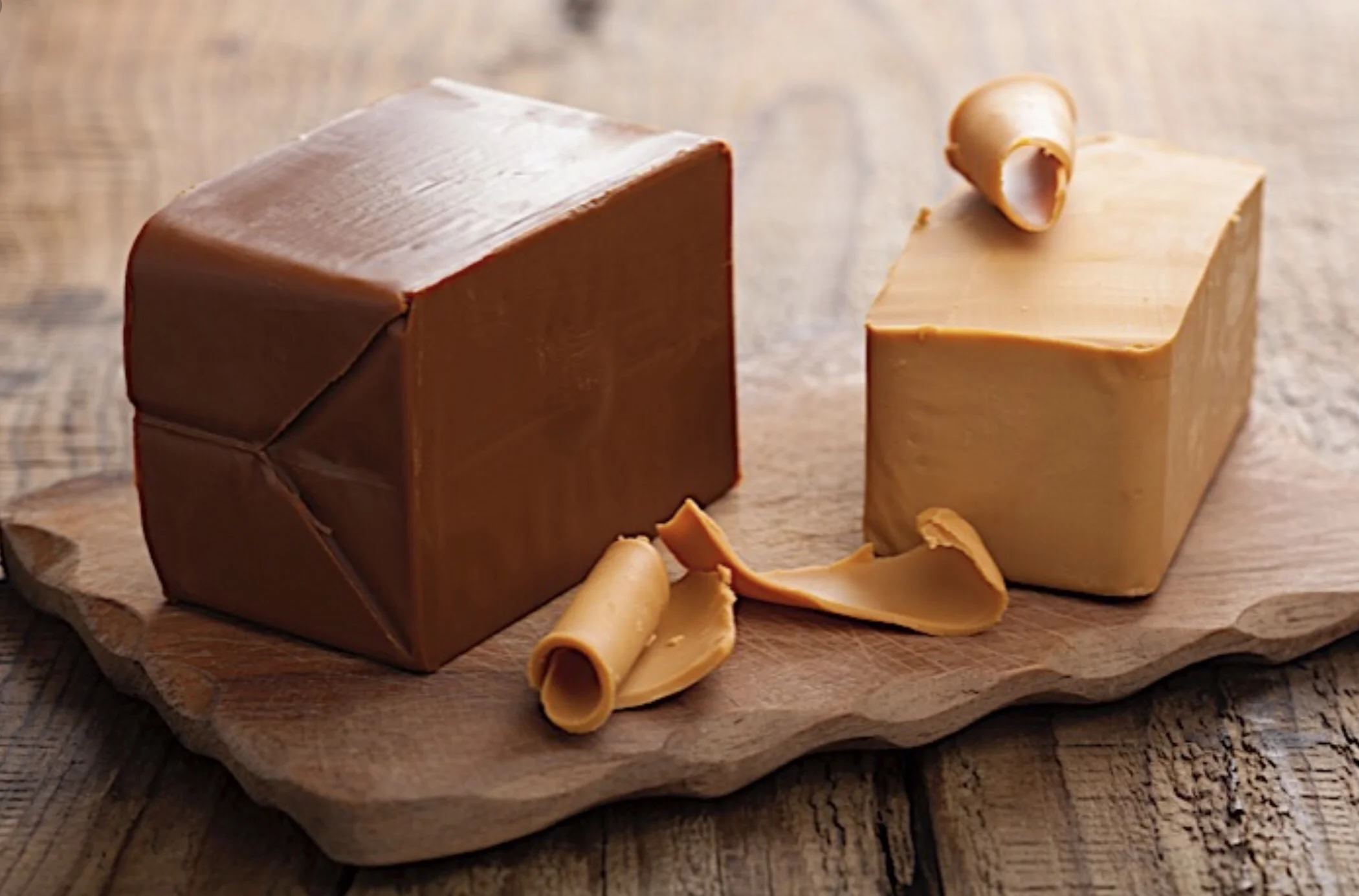 These are some different types of brown cheese, the light cheese and the dark cheese.