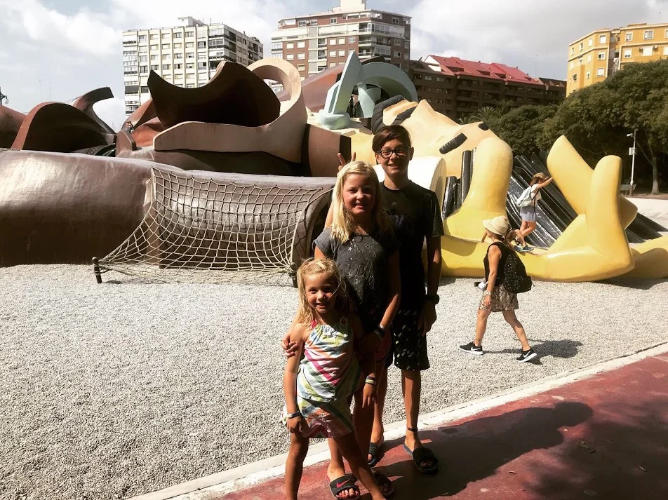 Playing on a giant Gulliver, Valencia, Spain